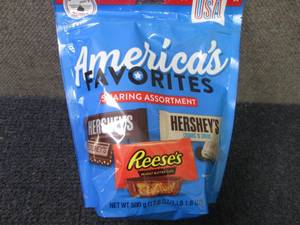 lot 442 image: 17.6 oz Americas Favorites Sharing...