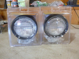 lot 45 image: 2 Tractor Implement Lights