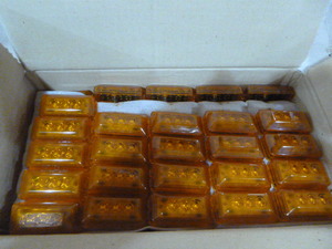 lot 56 image: 50 Amber ClearanceMarker Lights