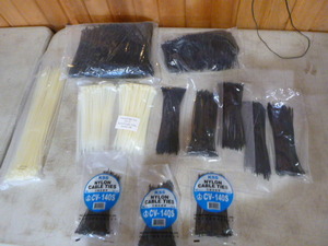 lot 64 image: 13 Packs of CableZip-Ties