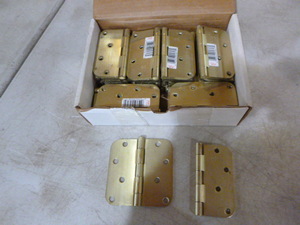 lot 88 image: 36 Brass Hinges