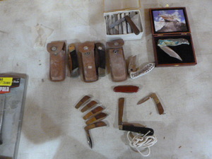 lot 106 image: Lot of Pocket Knives