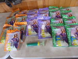 lot 121 image: 18 Vacuum Compressed Bags for Clothing