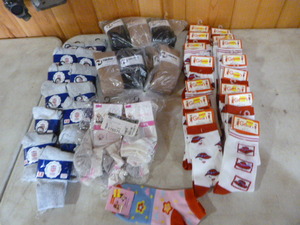 lot 124 image: Womens Socks