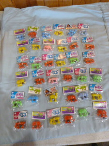 lot 153 image: 3 Dozen  vintage Walking Animal Toys