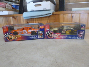 lot 172 image: 2 Winners Circle Die-Cast NASCAR Cars