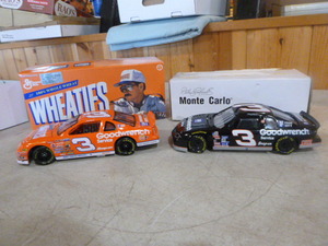 lot 173 image: 2 Dale Earnhardt Die-Cast Cars
