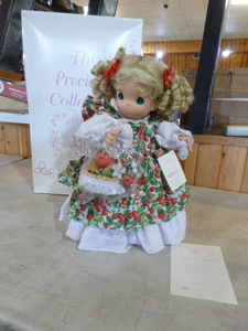 lot 184 image: Precious Moments Berry Sweet Doll