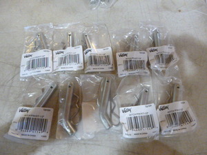 lot 20 image: 10 Valley Hitch Pin Kits