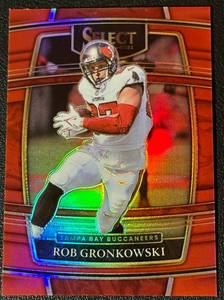 lot 31A image: Rob Gronkowski 99 Prizm Color Match 2021 Select Prizm #32, numbered 2999, Football Card