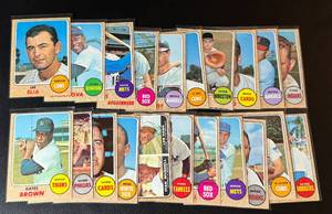 lot 121A image: 20 Card Lot - 1968 High Number Topps Baseball Vintage Cards