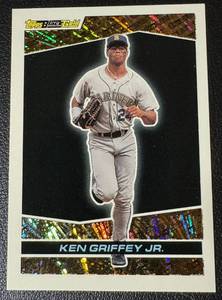 lot 108A image: Ken Griffey Jr. Topps Black Gold #33 Baseball Card