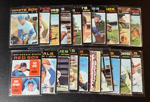 lot 120A image: 20 Card Lot - 1971 Topps Baseball Vintage Cards
