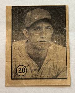 lot 13D image: 1945-46 Caramelo Deportivo #20 Oliverio Ortiz Cuban League Vintage Baseball Card