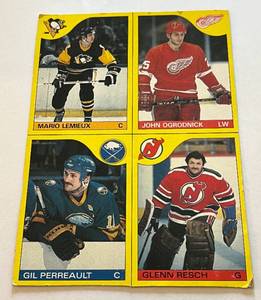 lot 31C image: Mario Lemieux RC 1985 Topps Box Bottom Rookie Hockey Card - Rare