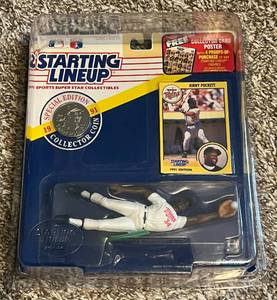 lot 152 image: Kirby Puckett 1991 Starting Lineup Figure and Coin with Case - Minnesota Twins Baseball