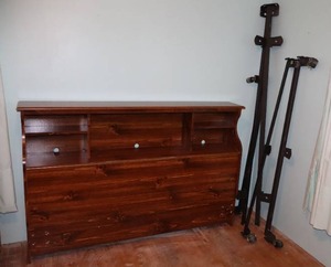 lot 15 image: Vintage Simple Headboard and Frame