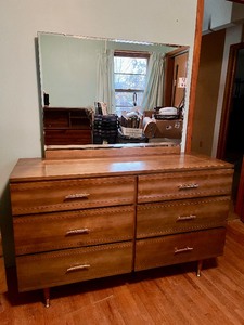 lot 1A image: MCM Mid-Century Modern Six-Drawer Dresser wMirror