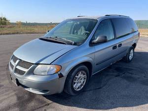 lot 18D image: 2004 Dodge Grand Caravan SE