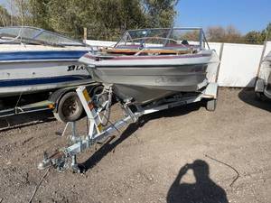 lot 16K image: 1986 Glastron 17ft