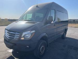 lot 1 image: 2018 Freightliner Sprinter 2500 - 1 OWNER - DIESEL