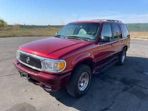lot 16W image: 1998 Mercury Mountaineer - 2 OWNERS