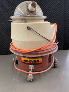 lot 3 image: Hoover Model S7001-777 Extractor Vacuum Machine