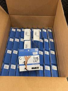 lot 25 image: Leggs To Go Day Sheer Knee Highs - 36 Pairs