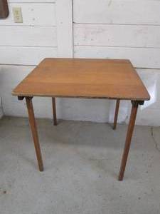 lot 165 image: Vintage 28 square table...