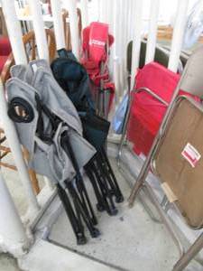 lot 171 image: Camping and folding chair collectio...