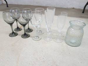 lot 204 image: Misc Goblets, flutes and other glas...