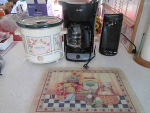 lot 245 image: Crock Pot, Can Opener and Coffee Po...