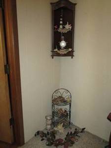lot 273 image: Small metal shelf hanging wood wall...