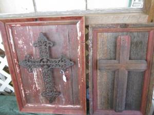 lot 52 image: Rustic barnwood framed Cast Iron Vi...