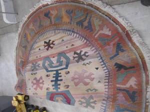 lot 57 image: Gabbeh Collection 8ft round Orienta...