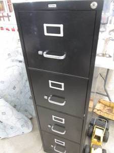 lot 78 image: Standard style 4-drawer Office Max ...