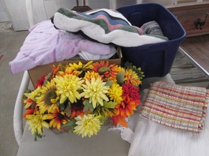 lot 82 image: Lot of rugs and artificial flowers