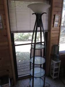 lot 4 image: Lamp with 4 glass shelves...