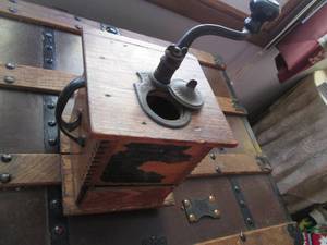 lot 18 image: Antique coffee grinder...