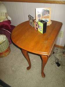 lot 304 image: Drop leaf end table - solid wood...