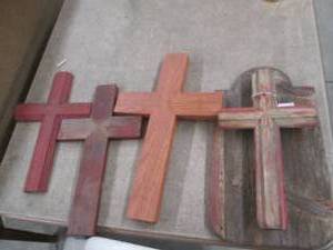 lot 288 image: 4 handmade barn wood crosses...
