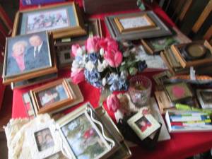 lot 296 image: Lot of picture frames and home item...