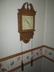 lot 323 image: Syrococlock with weights...
