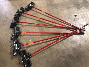 lot 31 image: Lot of Lot of Libman 24 in. Heavy-Duty Multi-Surface Squeegee Push Broom with Brace and Steel Handle  Customer Returns See Pictures (6 Pack)  Customer Returns See Pictures