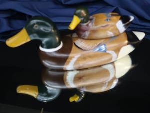 COLLECTIBLE DUCK DECOYS