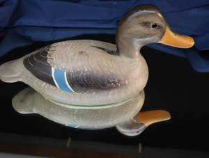 HAND CARVED DUCK DECOY