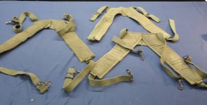 VINTAGE ARMY FIELD PACK SUSPENDERS