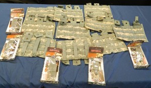 10 MOLLE II M4 THREE MAGAZINE POUCHES  NIP POUCH WITH SPEED CLIPS