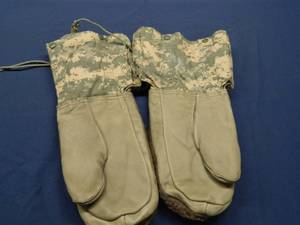 EXTREME COLD WEATHER MILITARY MITTENS