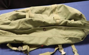 ARMY GREEN DUFFLE BAG